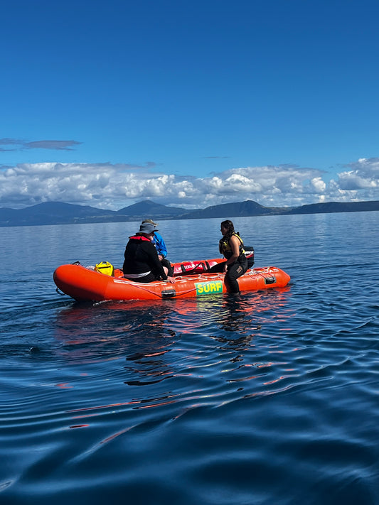LAKE TAUPO - RELAY SWIM 40km